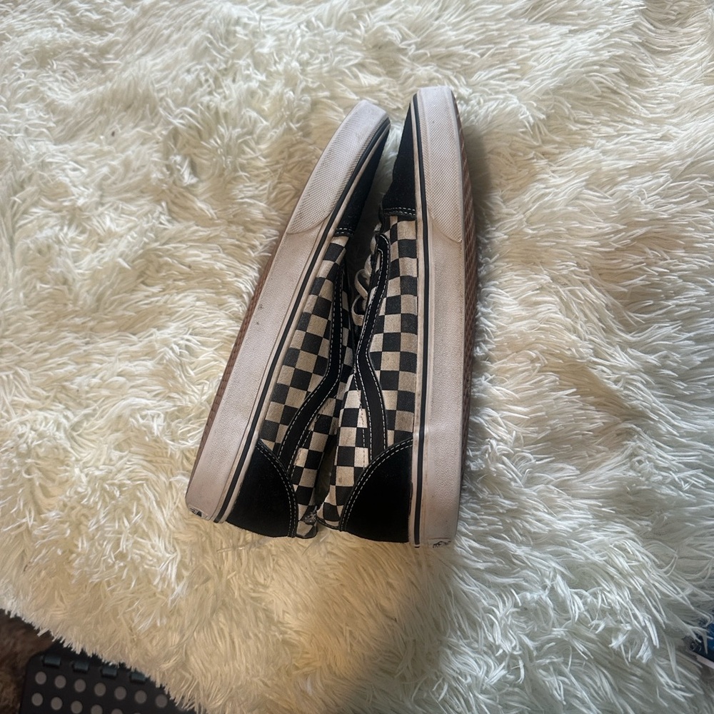 Vans Checkerboard Sneakers Men’s Size 11 Black & White Classic Skate Shoes - Picture 2 of 4